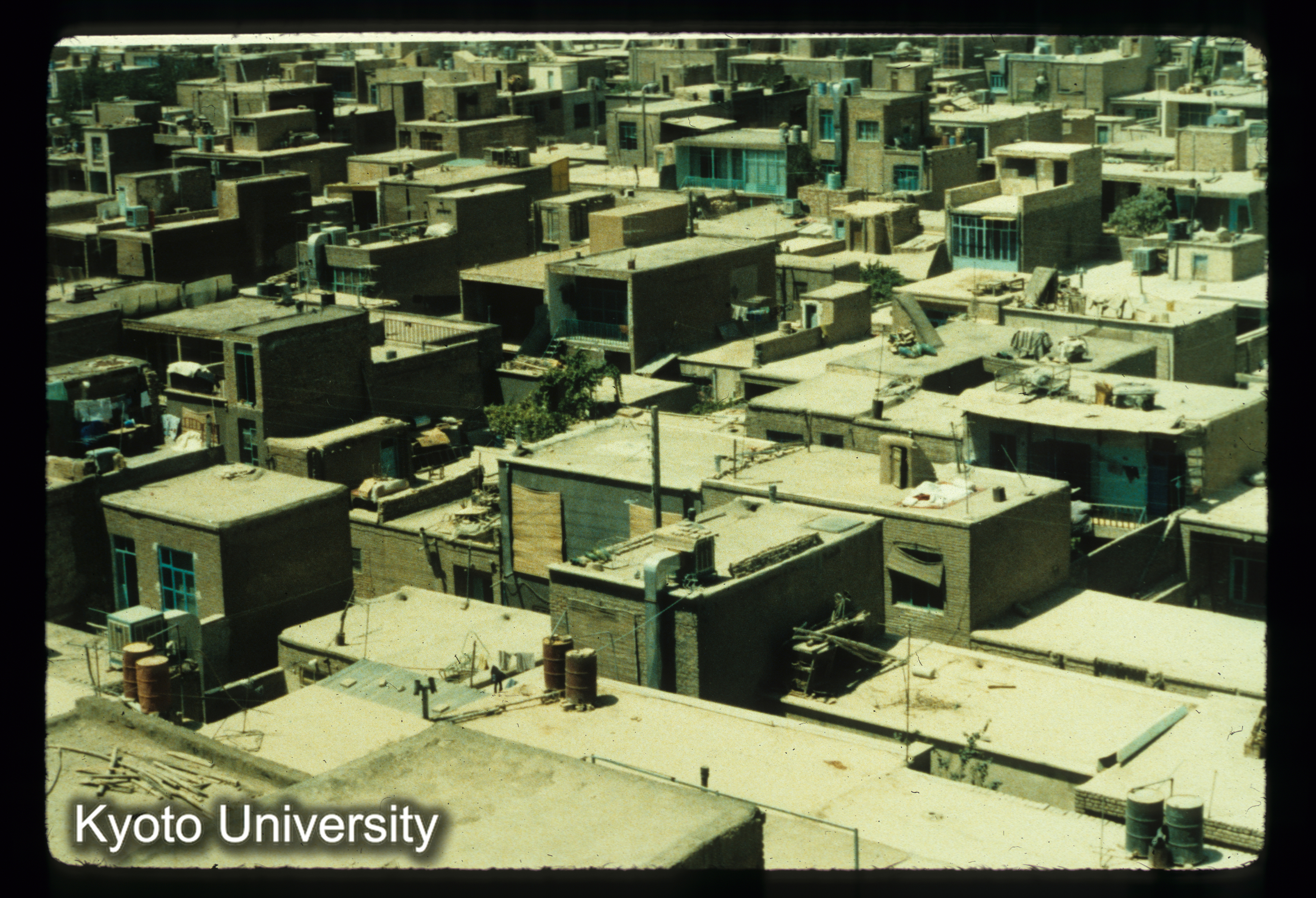 I27_Cheshim Ali付近の民家 (1)