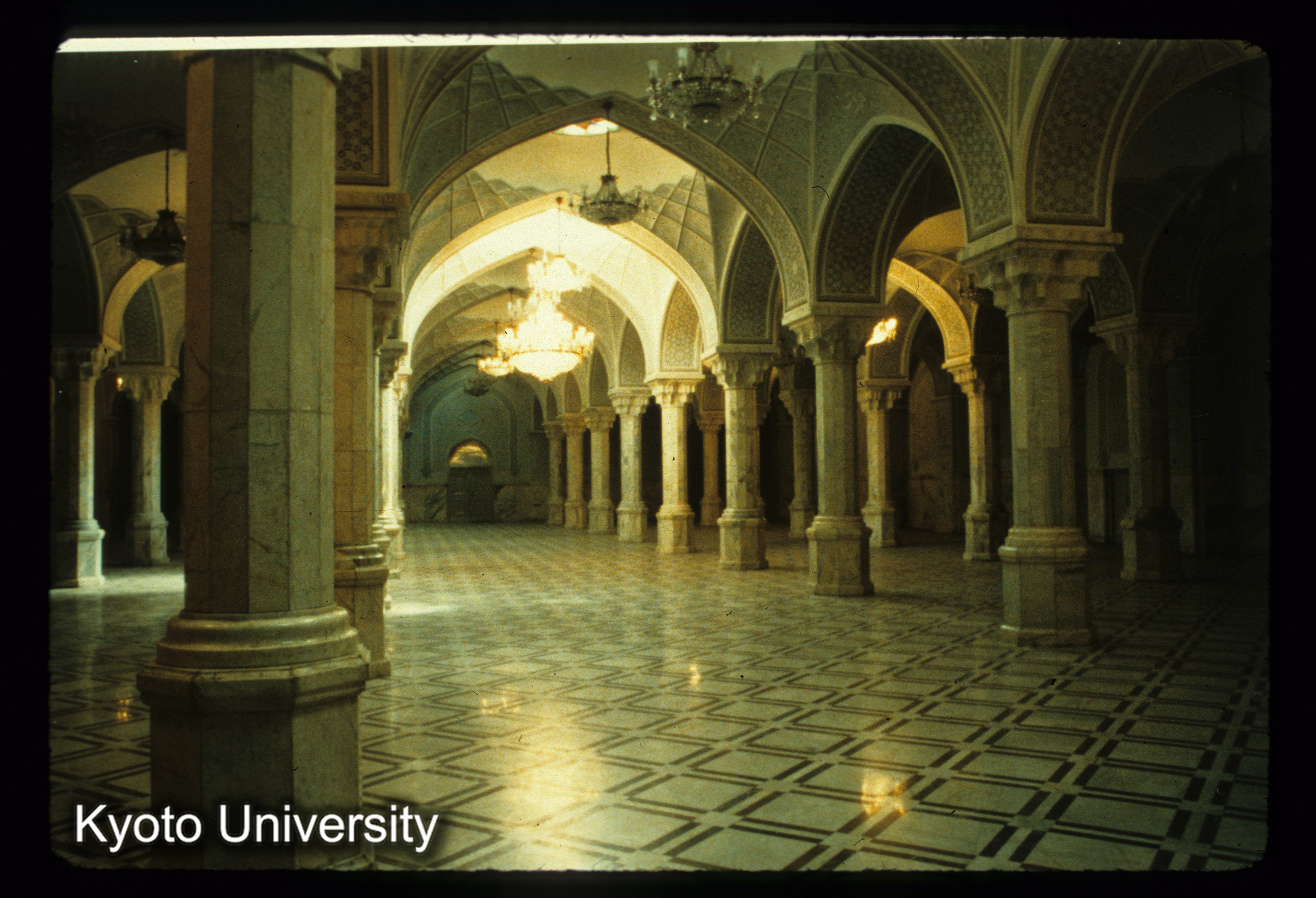 I72_Masjid-i Sepah（Tehran） 謁見の間? 内部 (1)