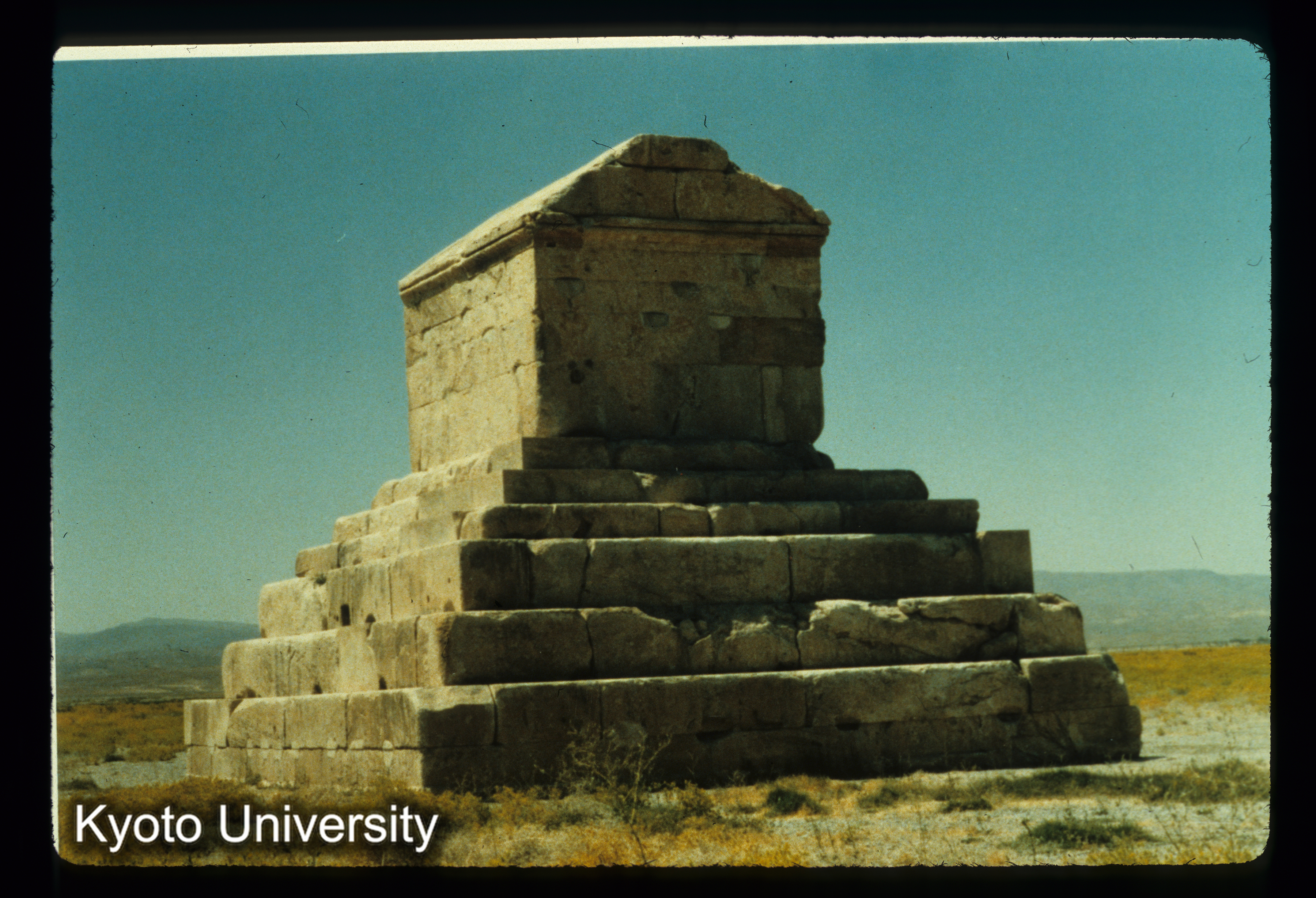 I101_キュロス王の墓（Pasargadae） (1)