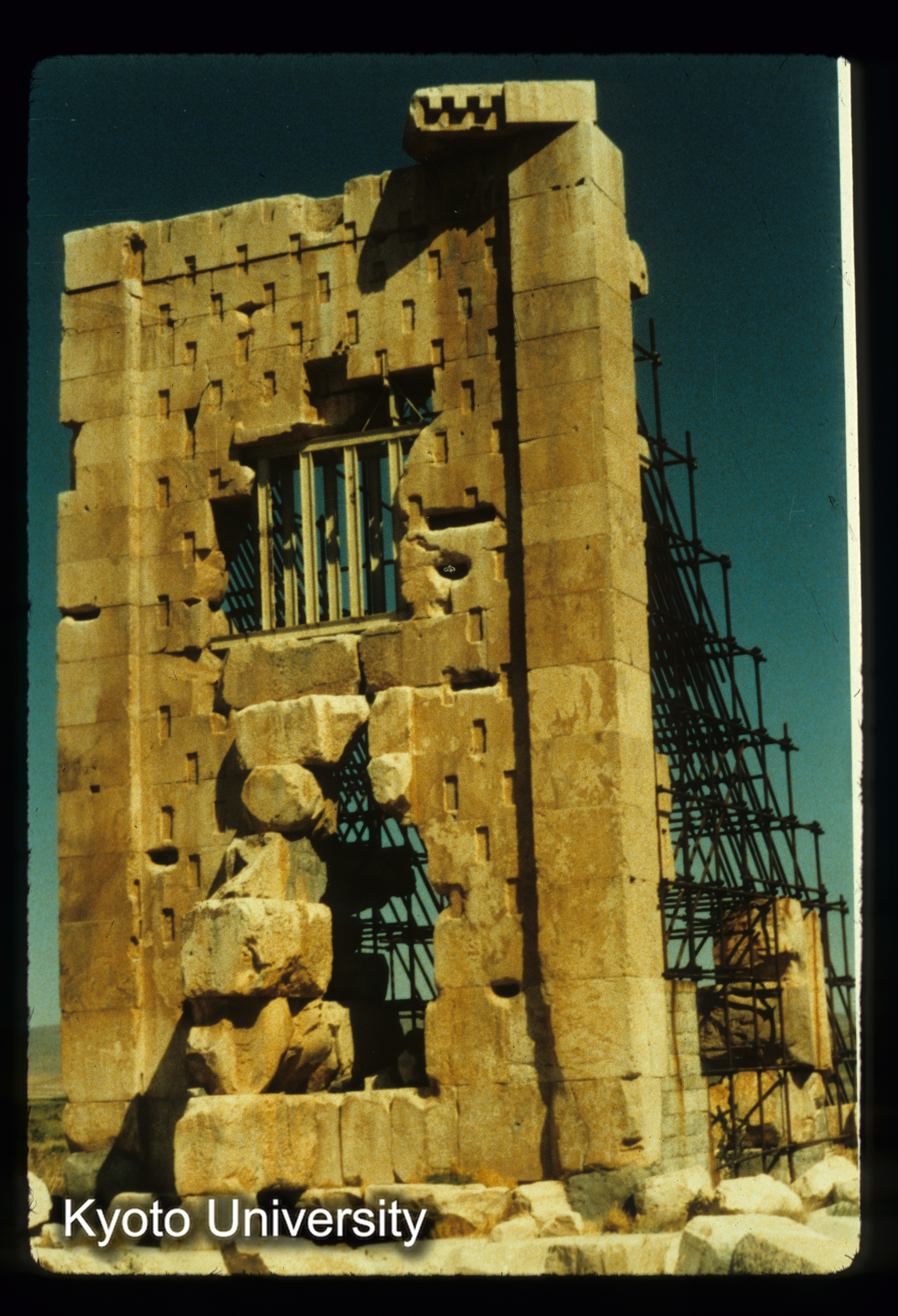 I107_Pasargadae拝火教神殿? (1)