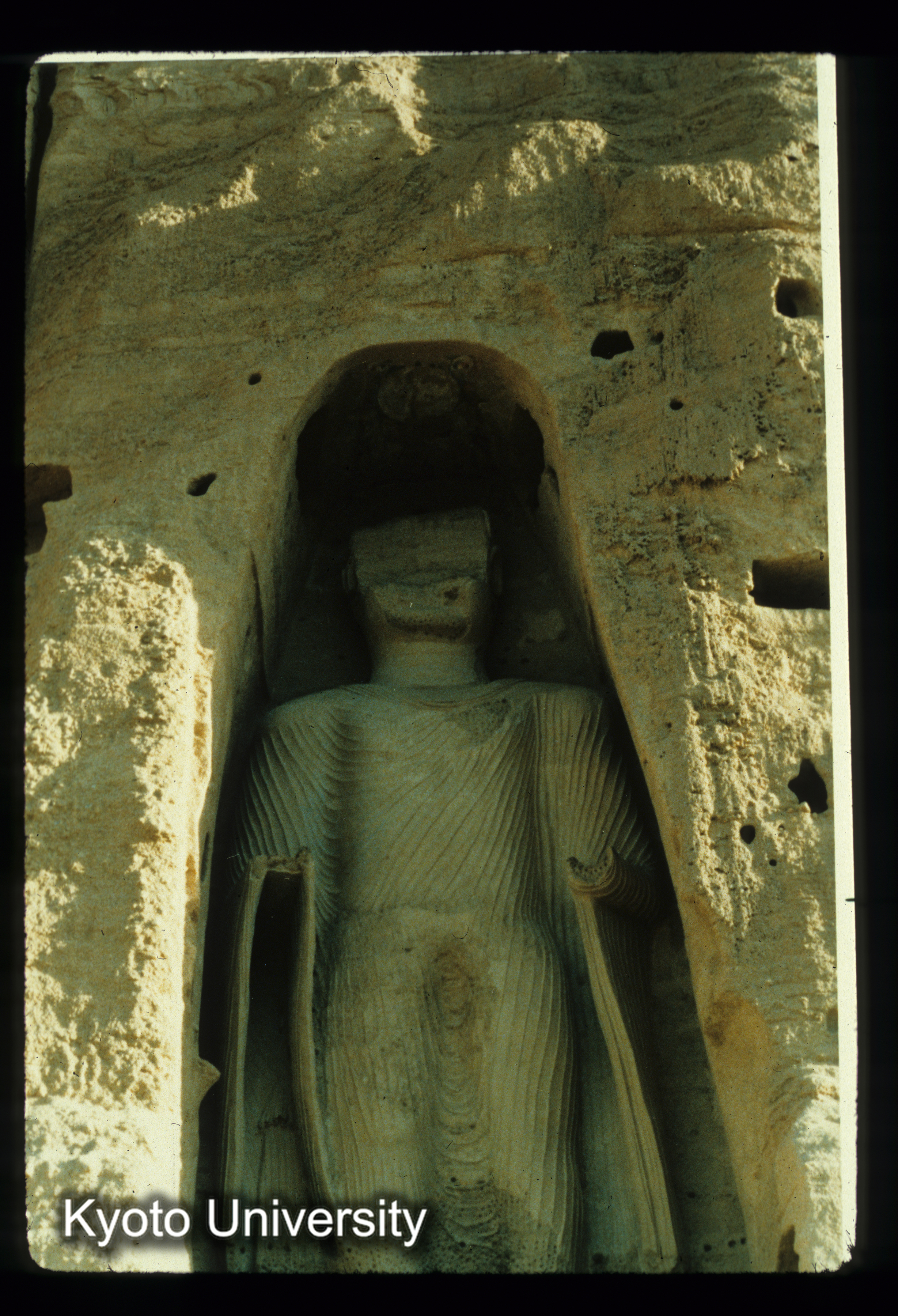 A37_Bamiyan東大仏 (1)