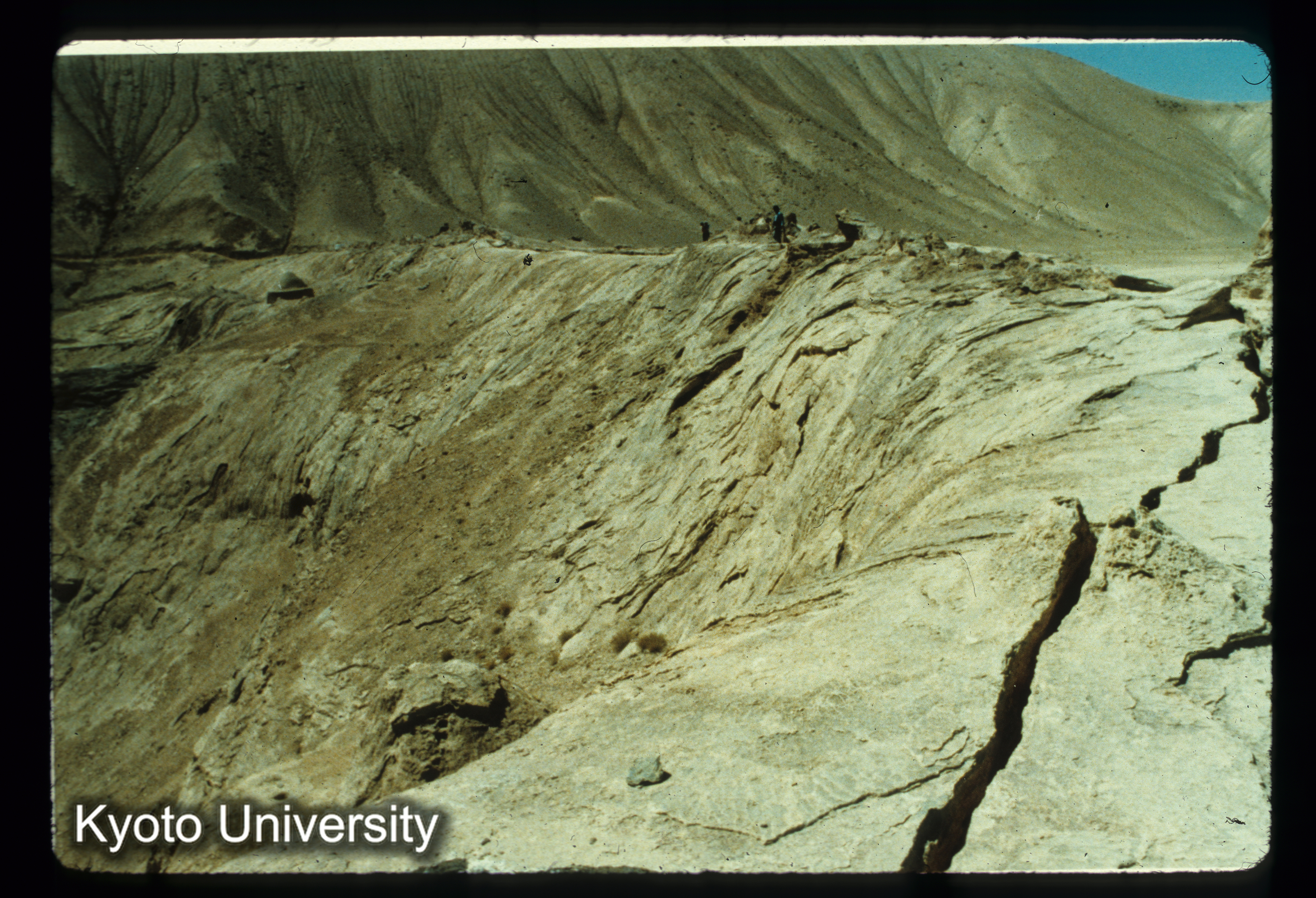 A50_Ajidhar龍の亀裂岩 (1)