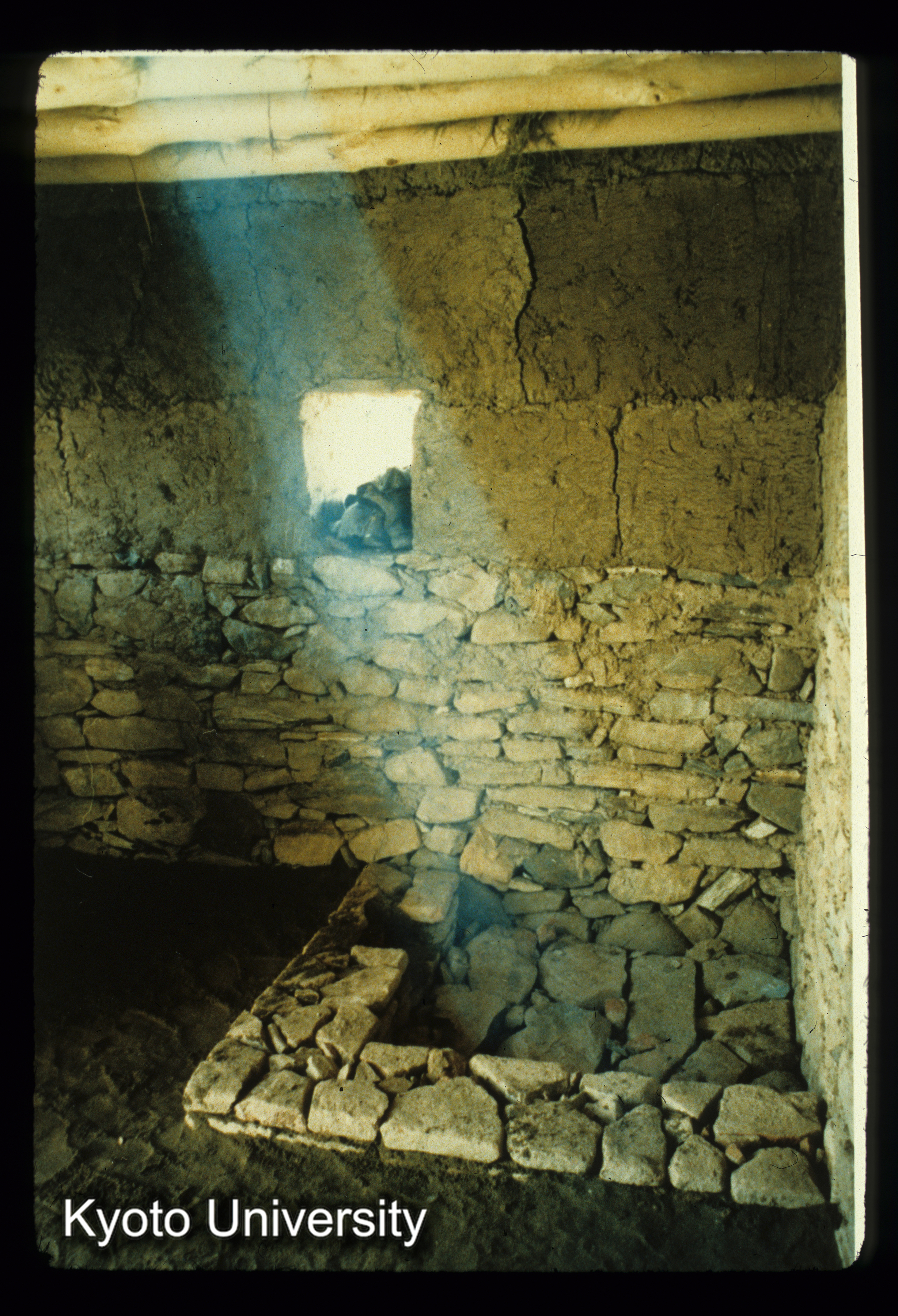 A88_Skandar Tepe小屋 シャワー・コーナー完了 (1)