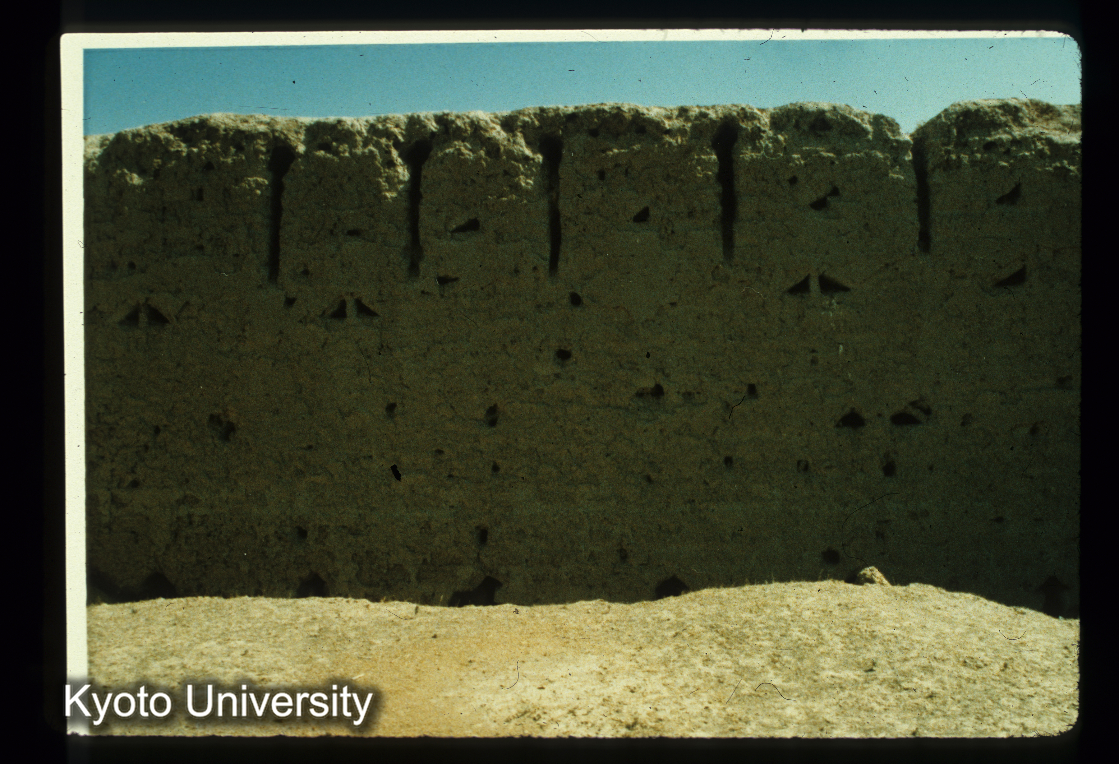 A110_Kona Masjid 城牆風の女墻 (1)