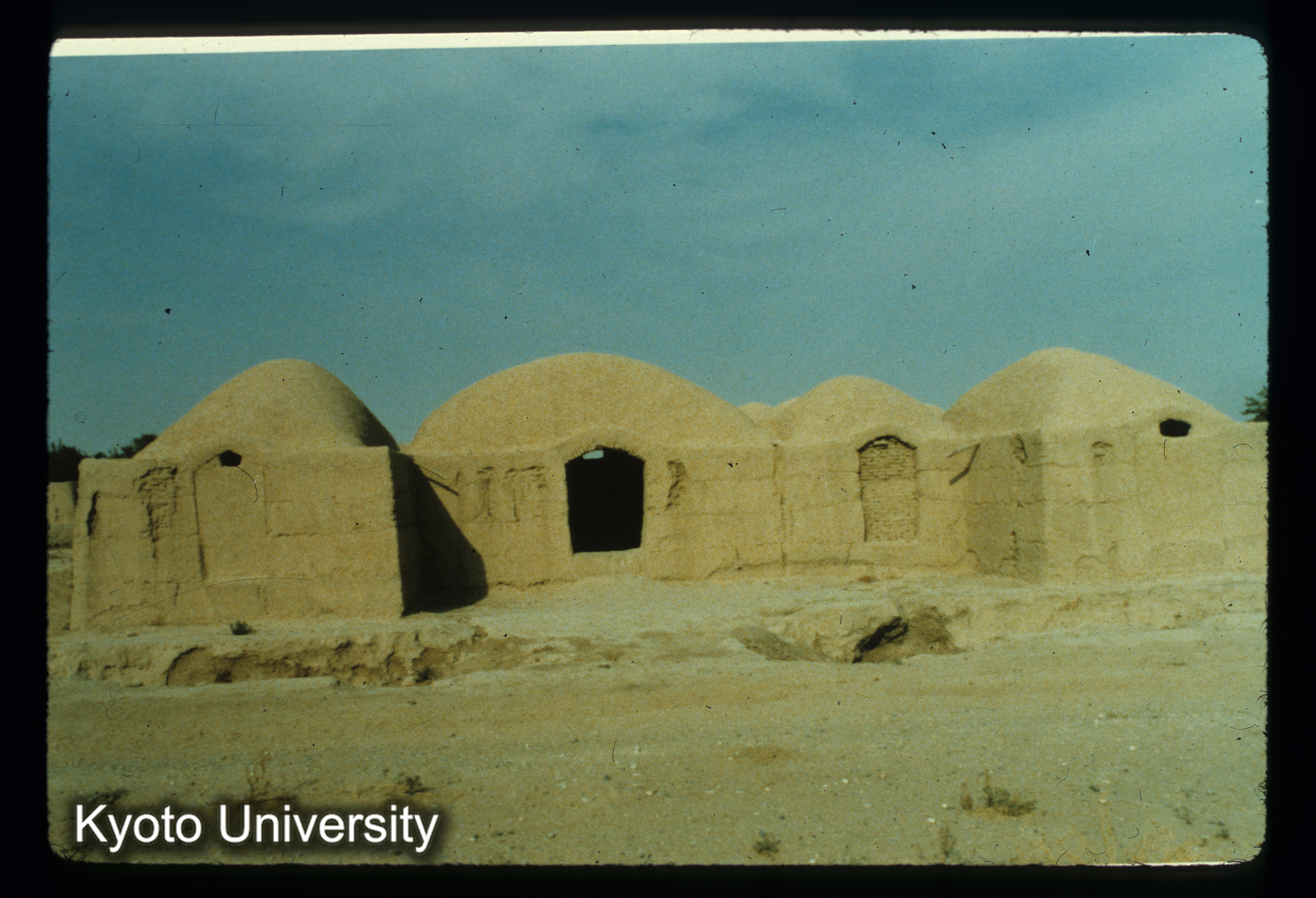 A143_北部のbad brickのドーム（Balkh付近） (1)