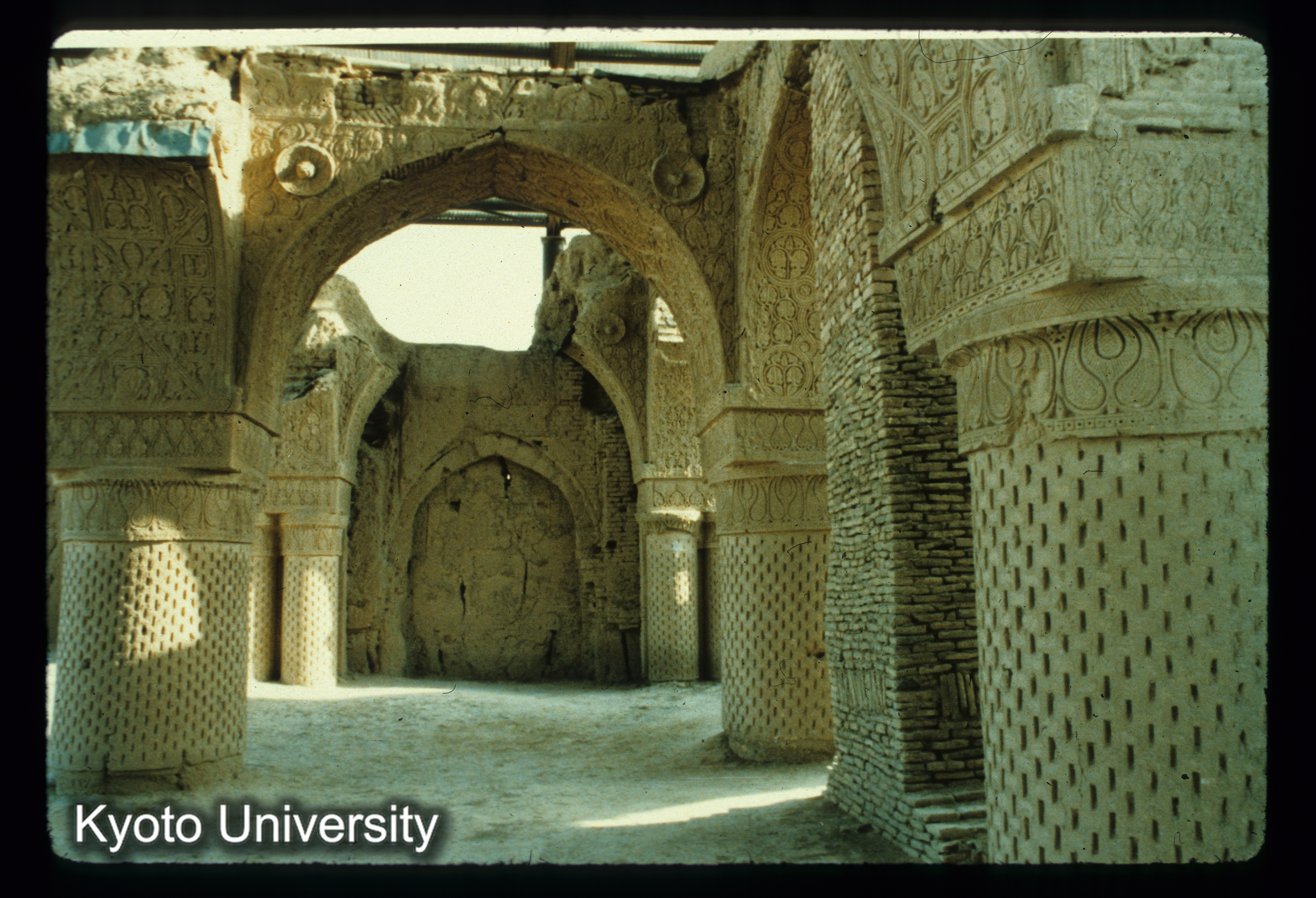 A145_Nōgunbad 3×3神殿Islam時代（方14m位） (1)