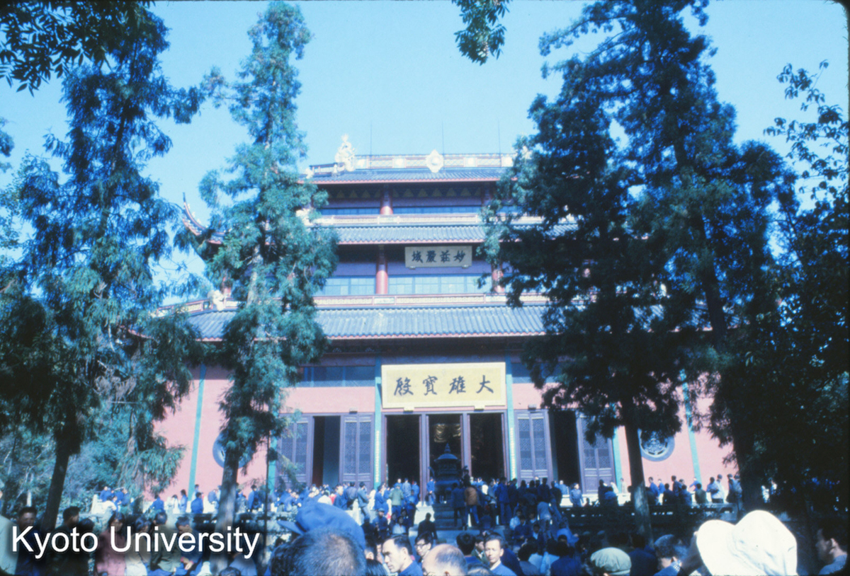 443_霊隠寺大雄宝殿 (1)