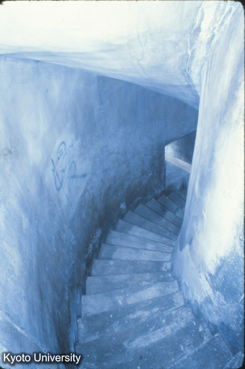 700_懐聖寺光塔楼梯_79 (1)