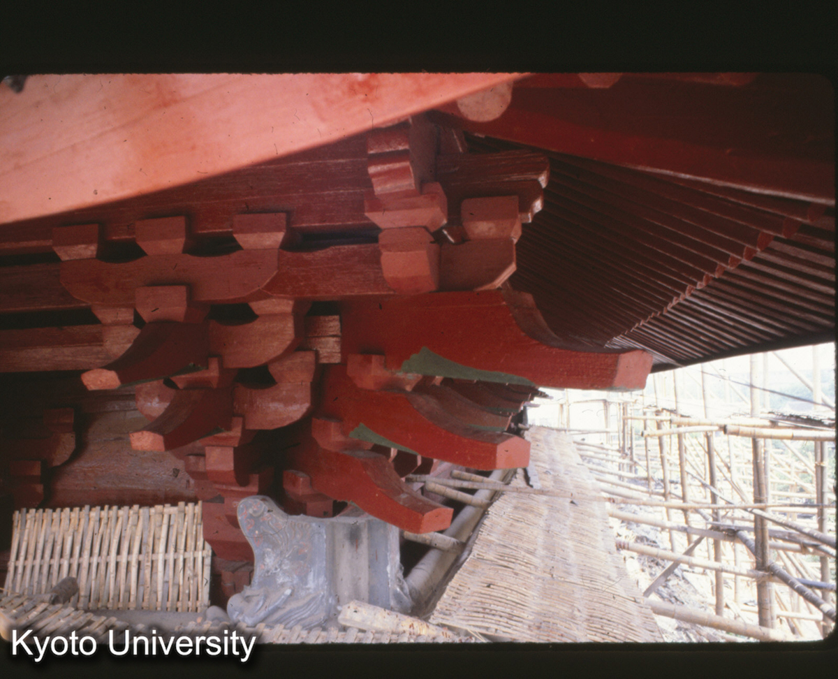 14-9_蘇州玄妙観三清殿（修理中）転角鋪作 (1)