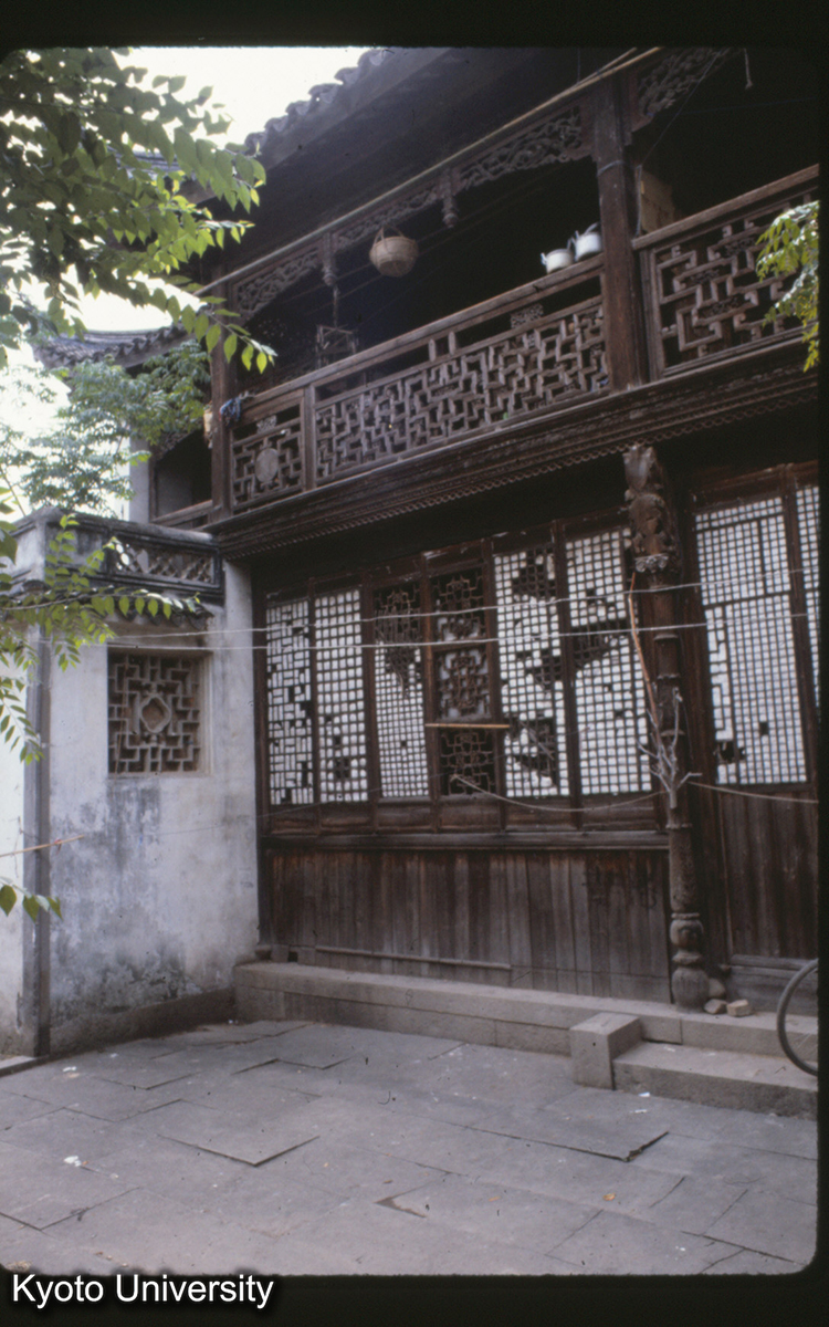 16-30_呉県東山翁巷松峰館 (1)