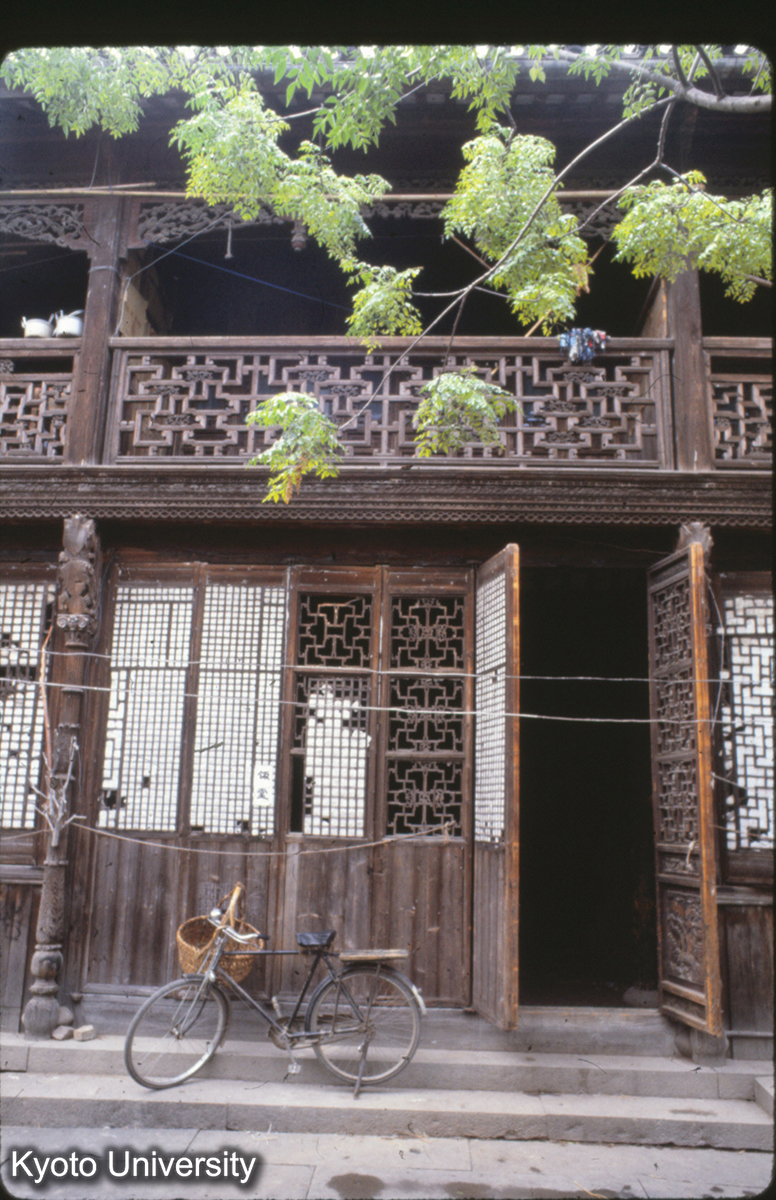 16-31_呉県東山翁巷松峰館 (1)