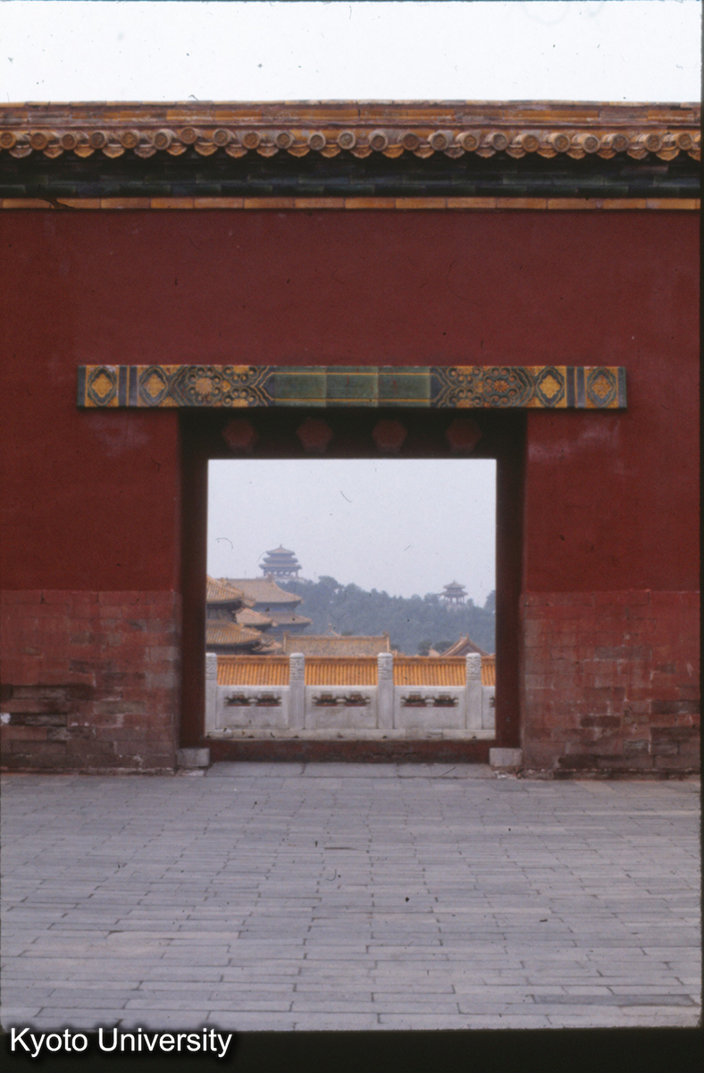 20-22_鼓楼をのぞむ_81 (1)