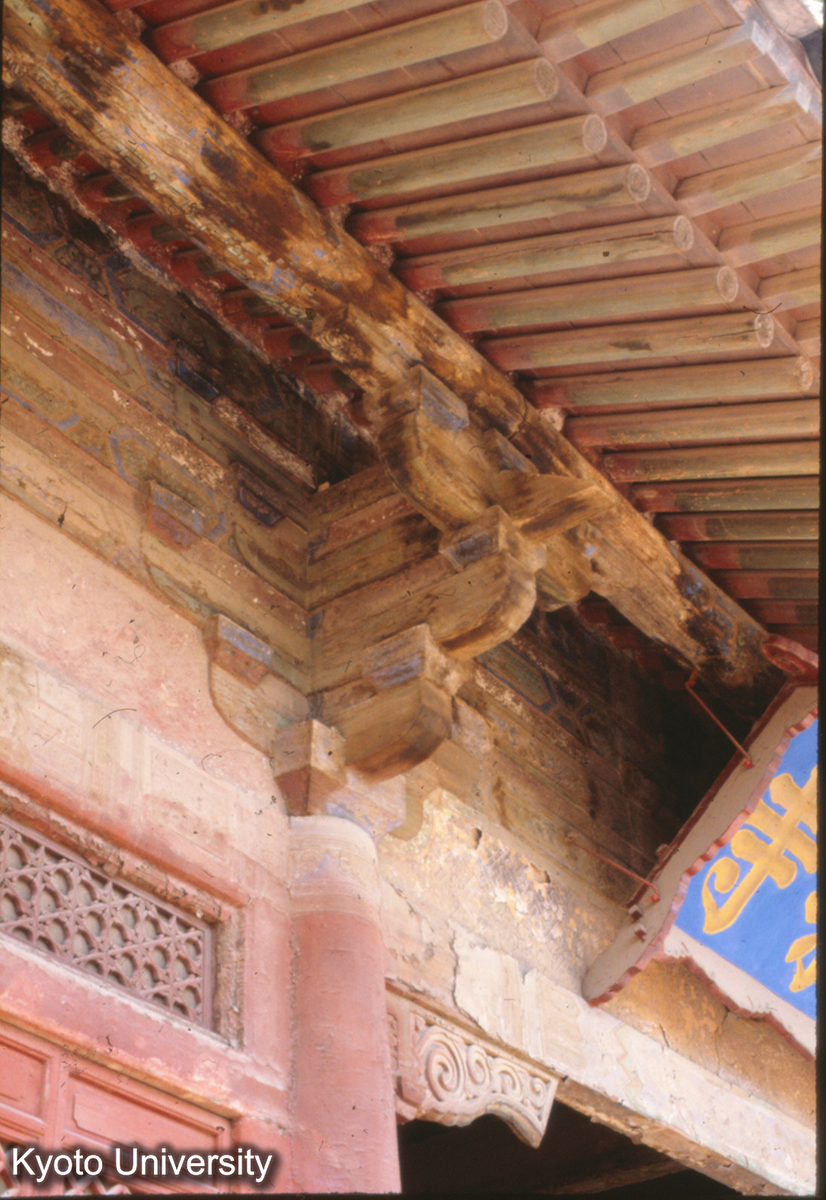 22-14_薊県独楽寺山門 斗栱 (1)