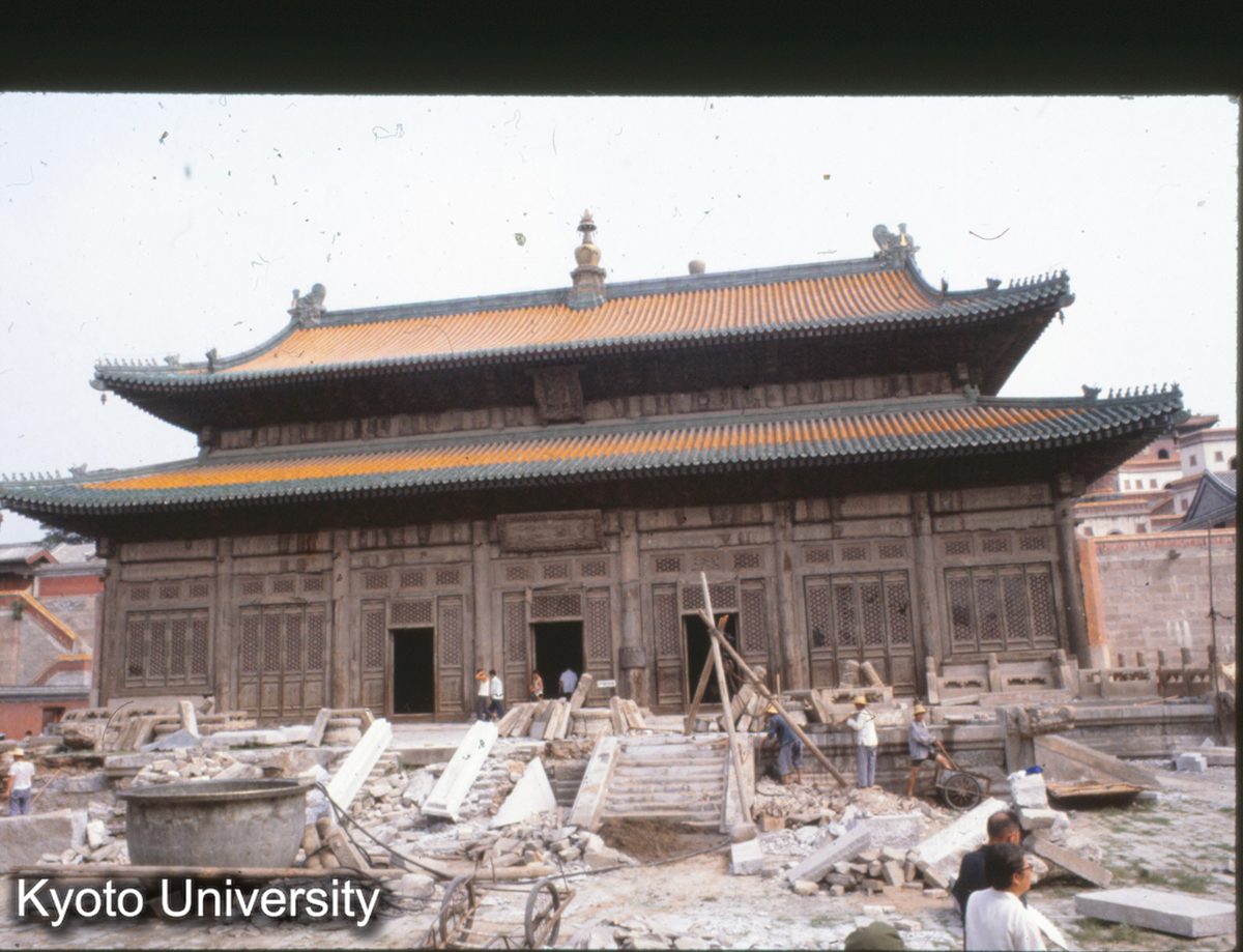 24-38_承徳普寧寺 大雄宝殿（修理中） (1)