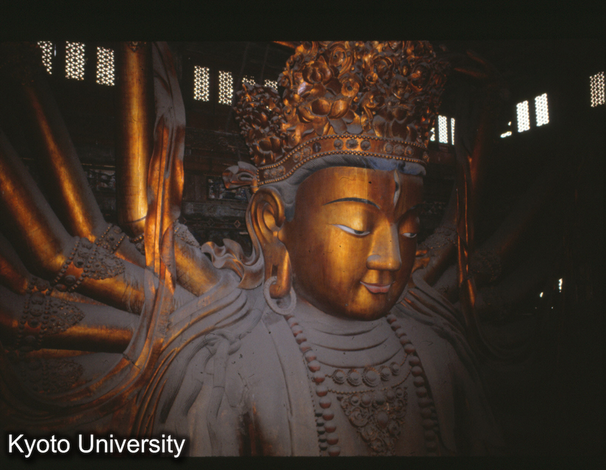 25-19_承徳普寧寺 大乗之閣 大悲金剛菩薩（大仏）（木造）_81 (1)