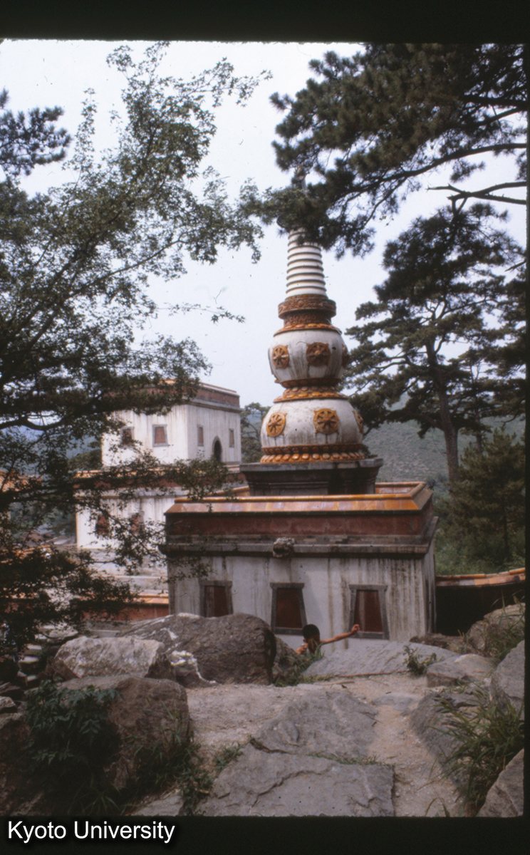 26-1_承徳普寧寺 四色ラマ塔之一　四智（四元素） (1)