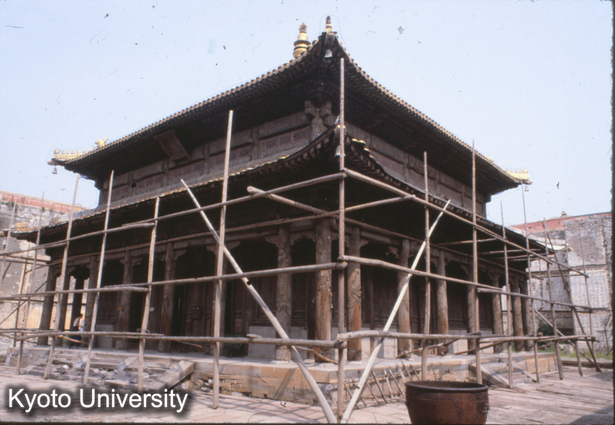 29-4_承徳普陀宗乗之廟 万法帰一殿（大紅台内中心） (1)