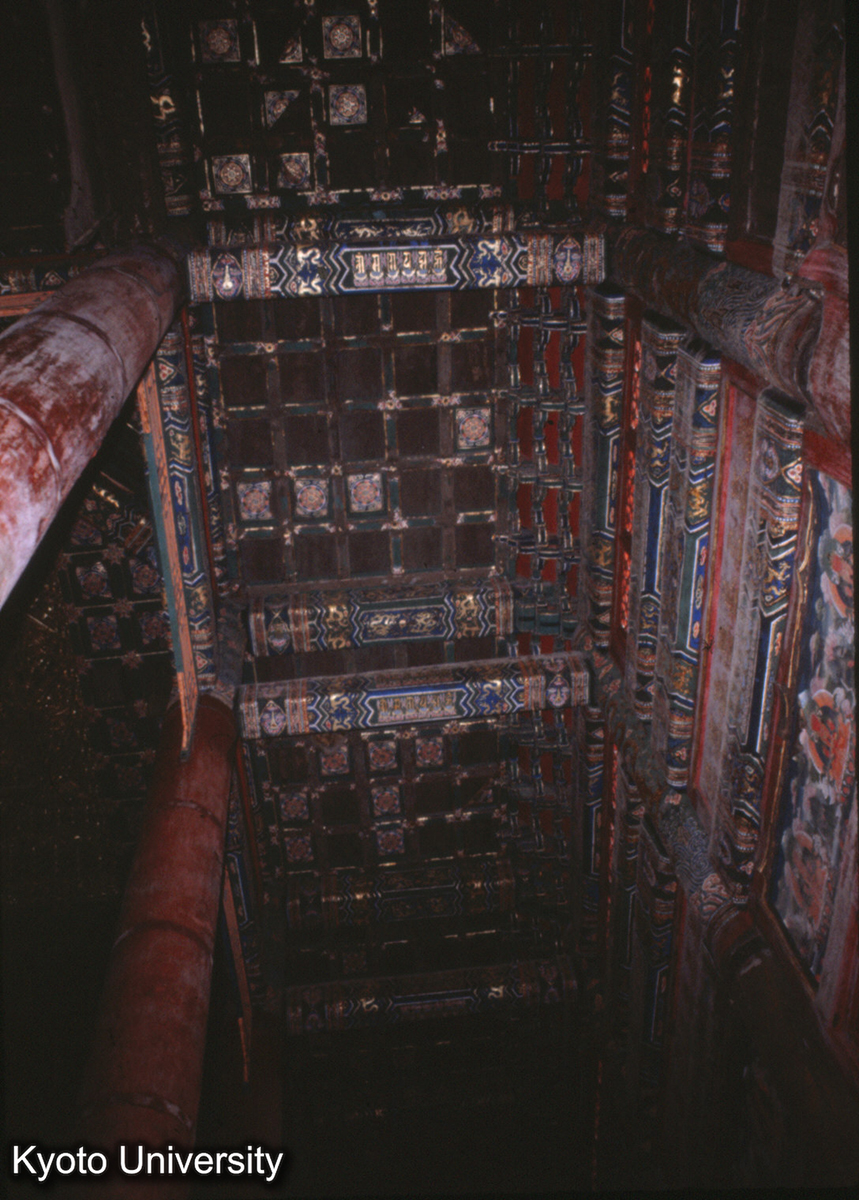 29-11_承徳普陀宗乗之廟万法帰一殿 内部 (1)