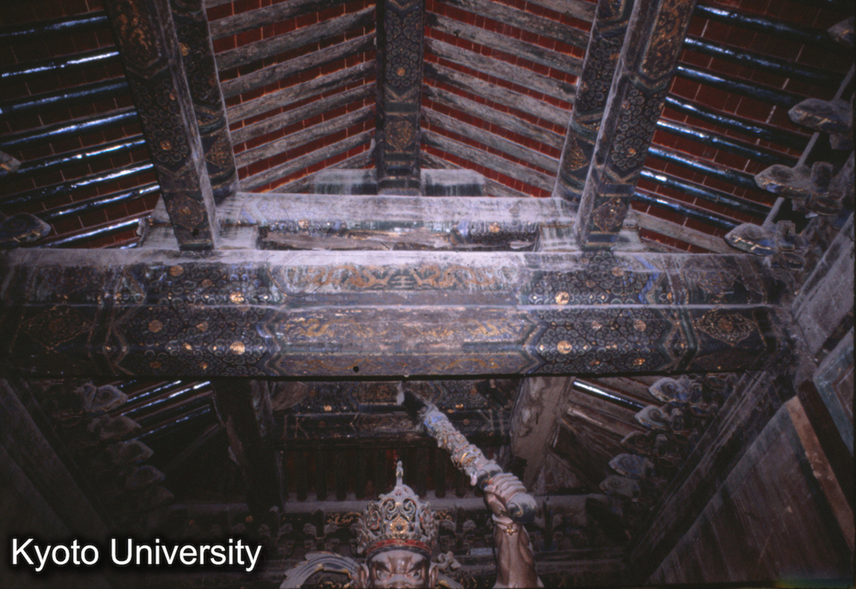 29-20_承徳殊像寺会乗殿 梁架 (1)