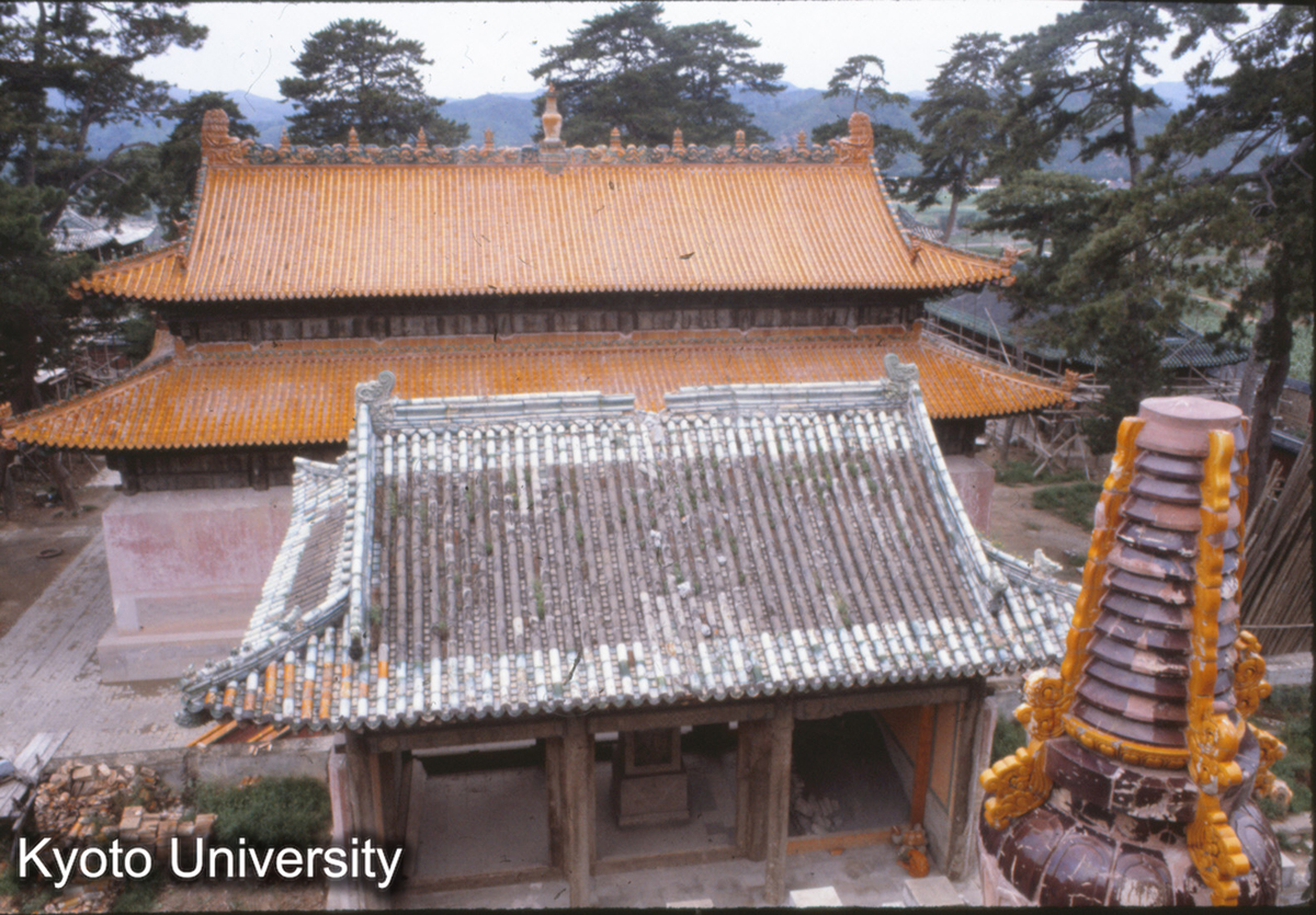 31-35止_承徳普楽寺 闍城より前面を望む (1)