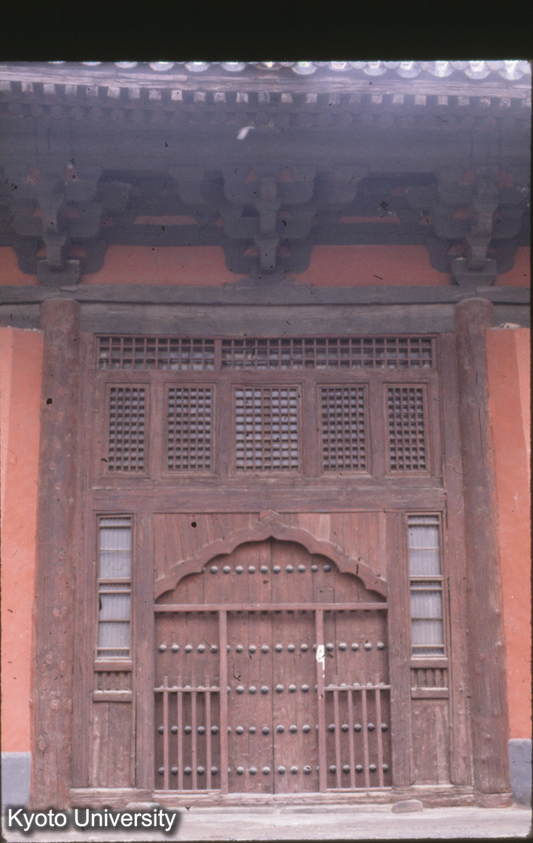 33-38止_大同 上華厳寺 大雄宝殿板門 (1)