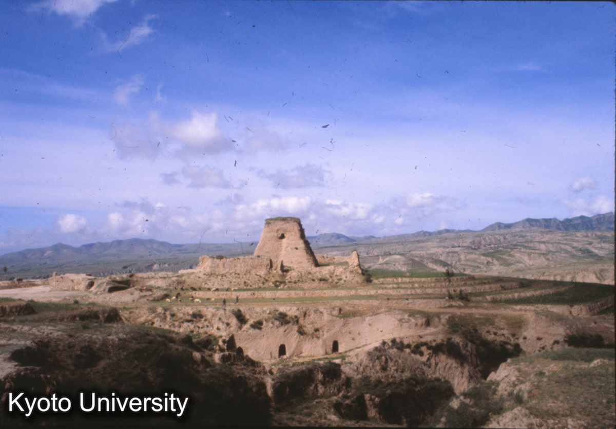 35-8_大同→渾源途中の望楼 (1)