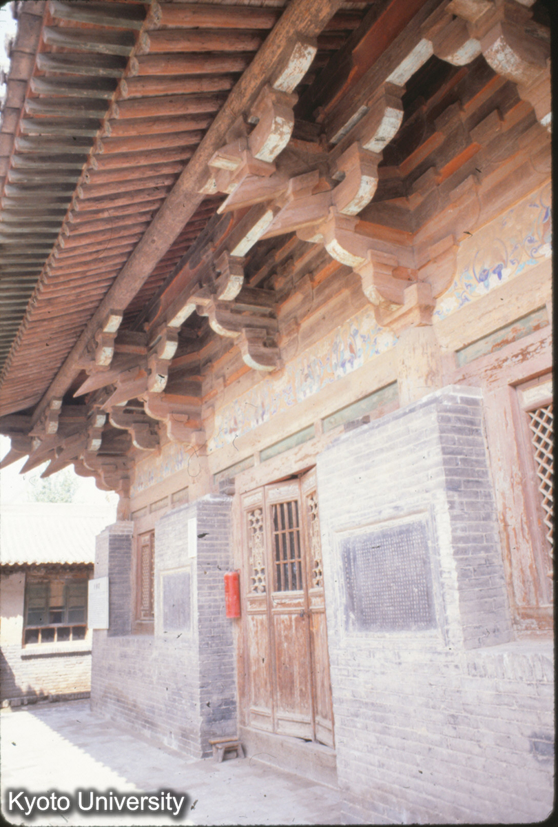 39-33_平遥 鎮国寺 万仏殿 (1)