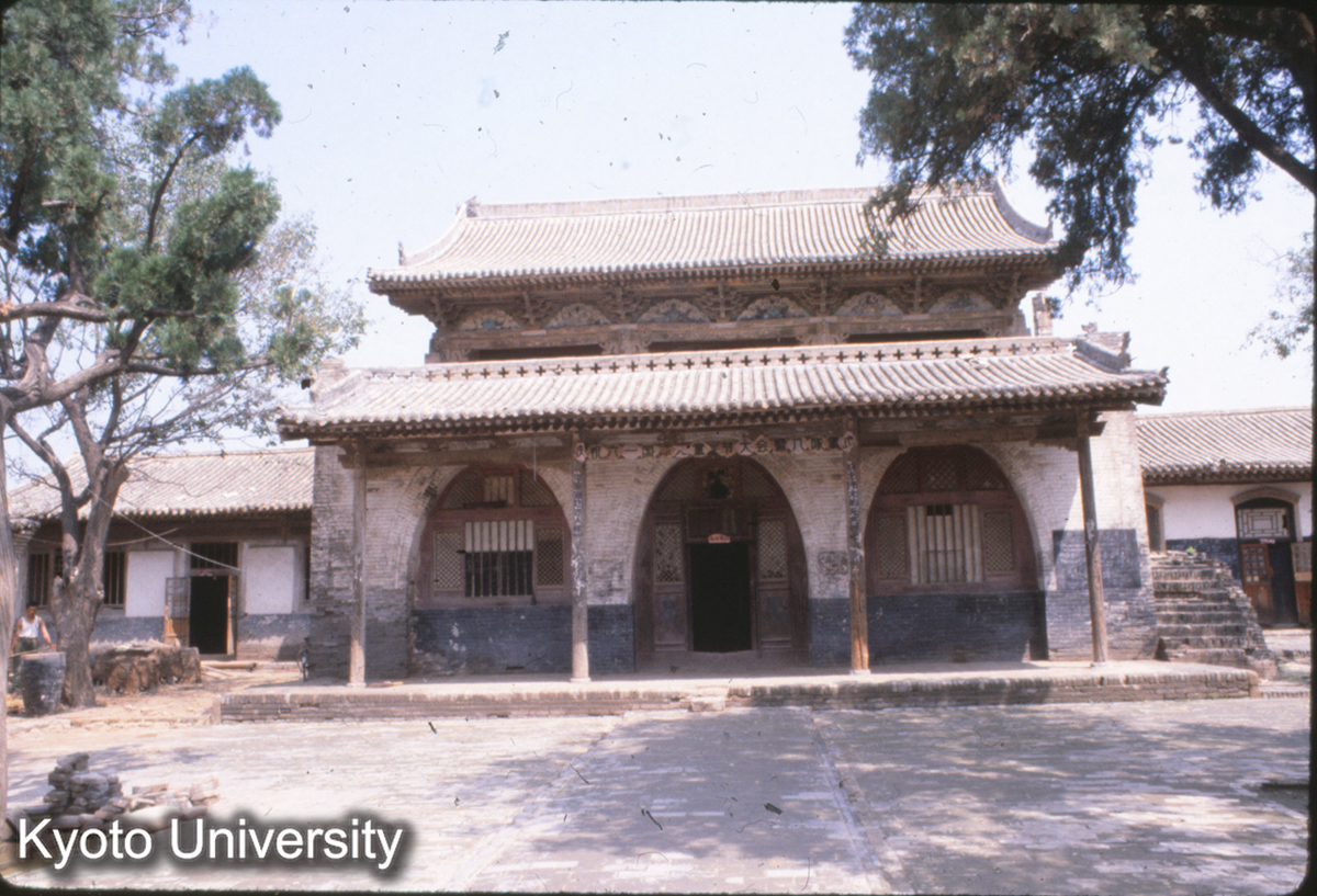 40-14_平遥 鎮国寺 後殿 (1)