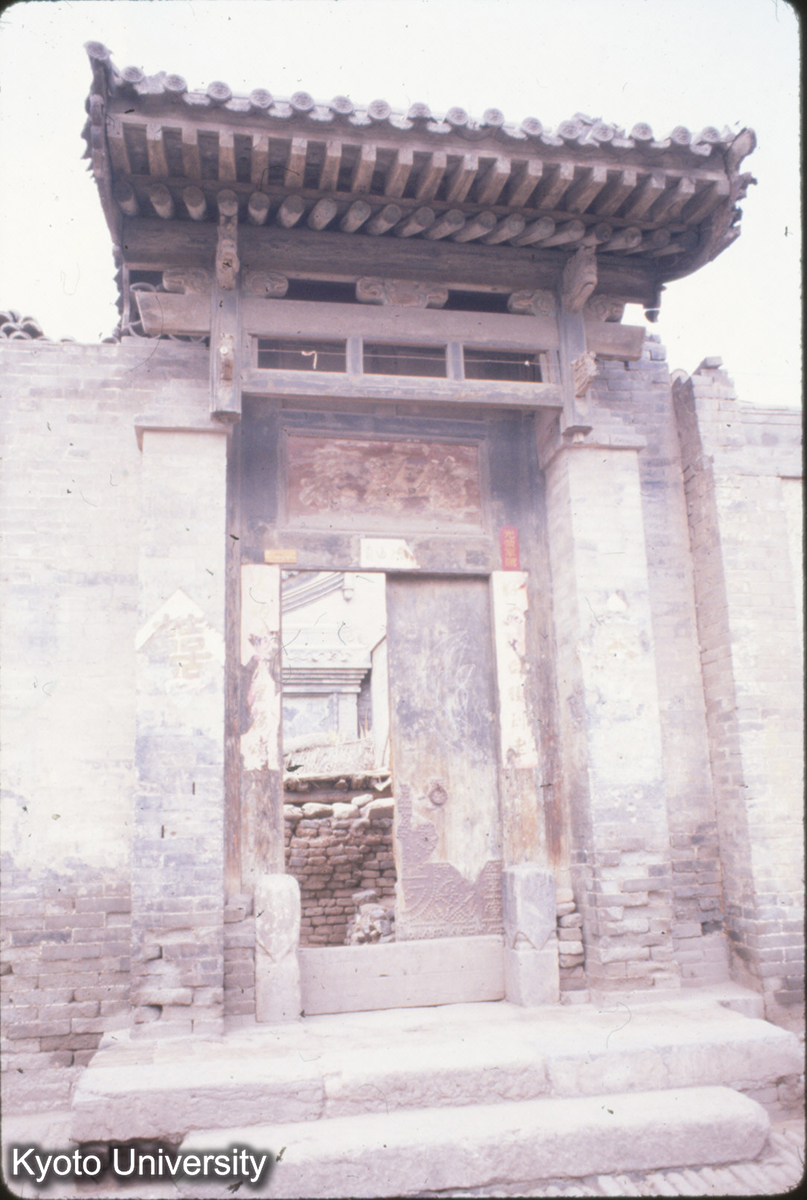 40-23_平遥 城内民居 大門 (1)