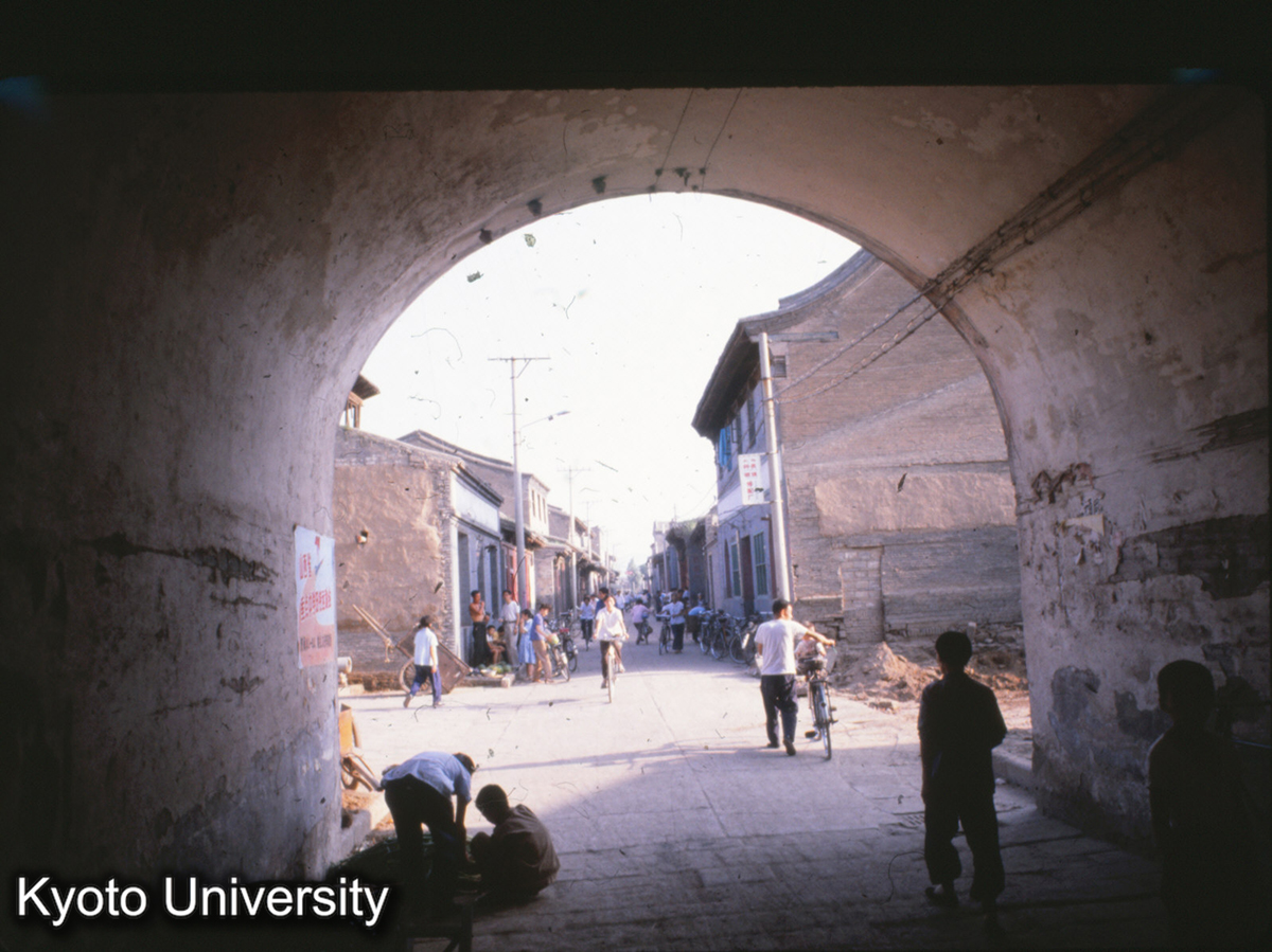 41-25_太谷 鼓楼 楼下 (1)