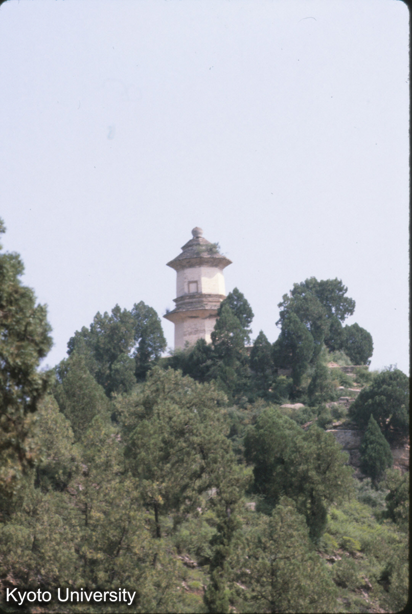 42-32_交城 玄中寺 円寂思師塔 (1)