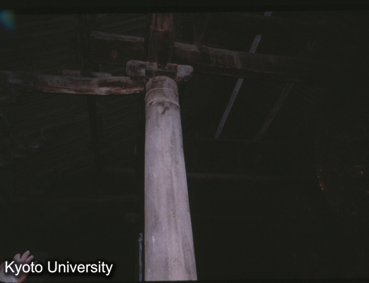 43-12_洪洞 広勝上寺後殿 梁架 柱網 (1)