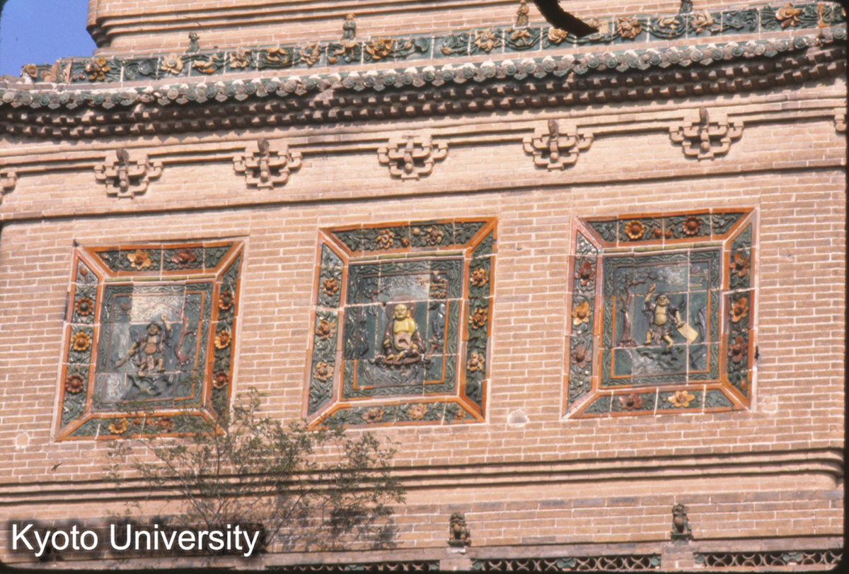 45-23_臨汾 鉄仏寺（大雲寺）琉璃塔 (1)