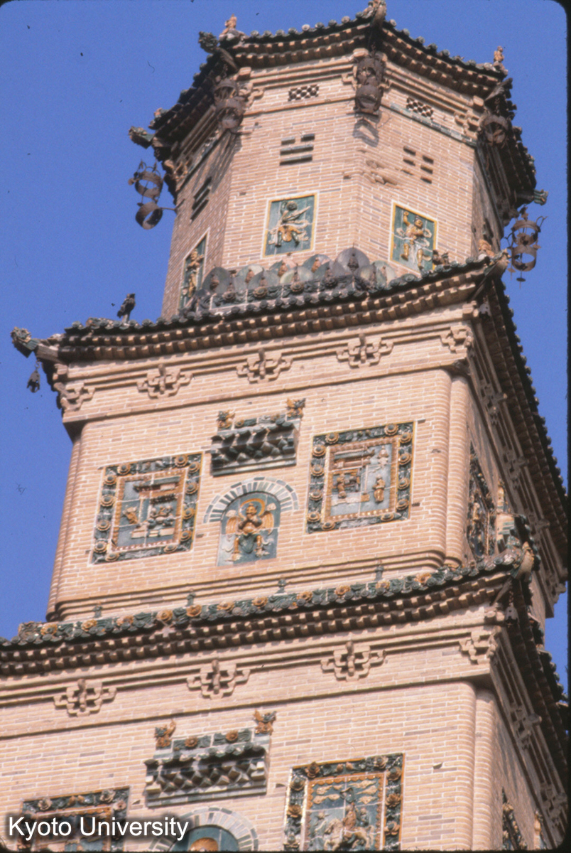 45-25_臨汾 鉄仏寺琉璃塔 (1)