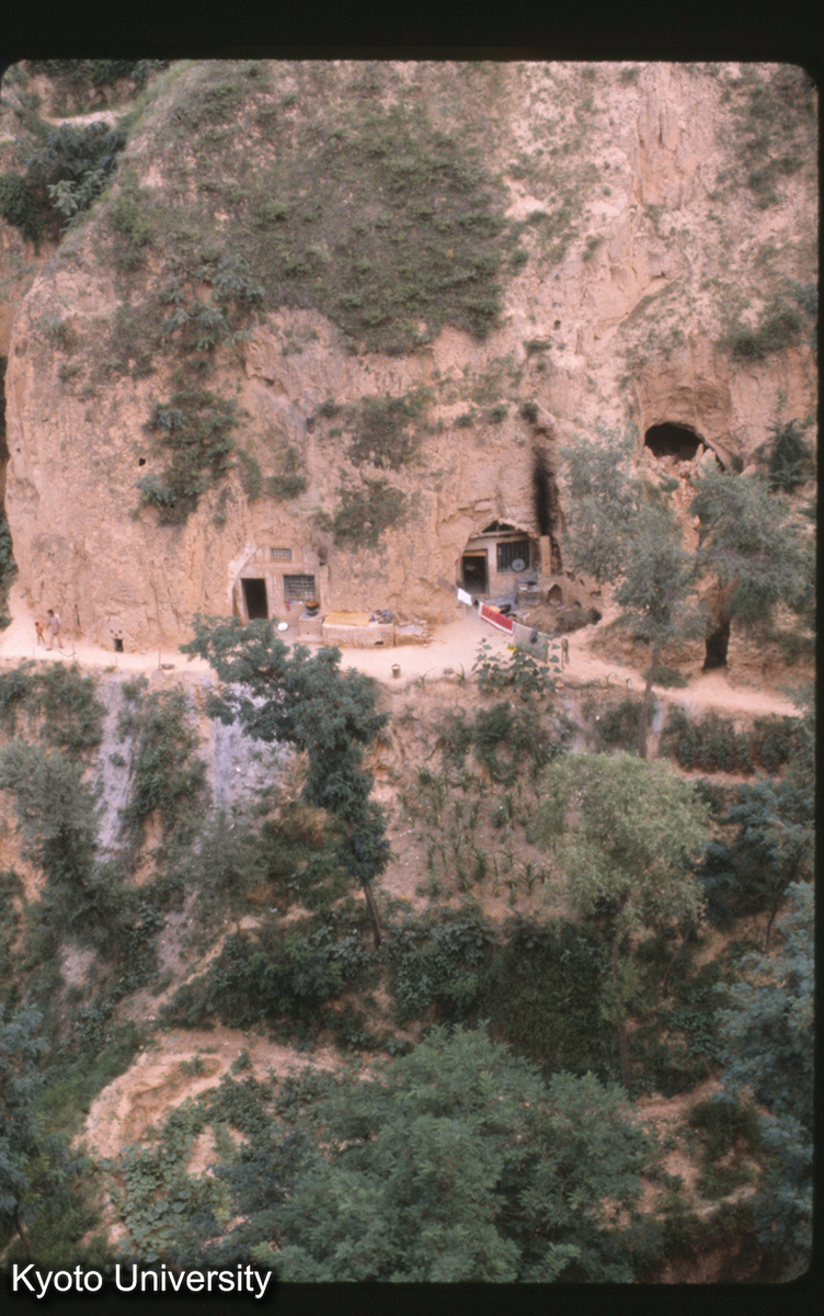 47-7_窯洞 隰県 (1)