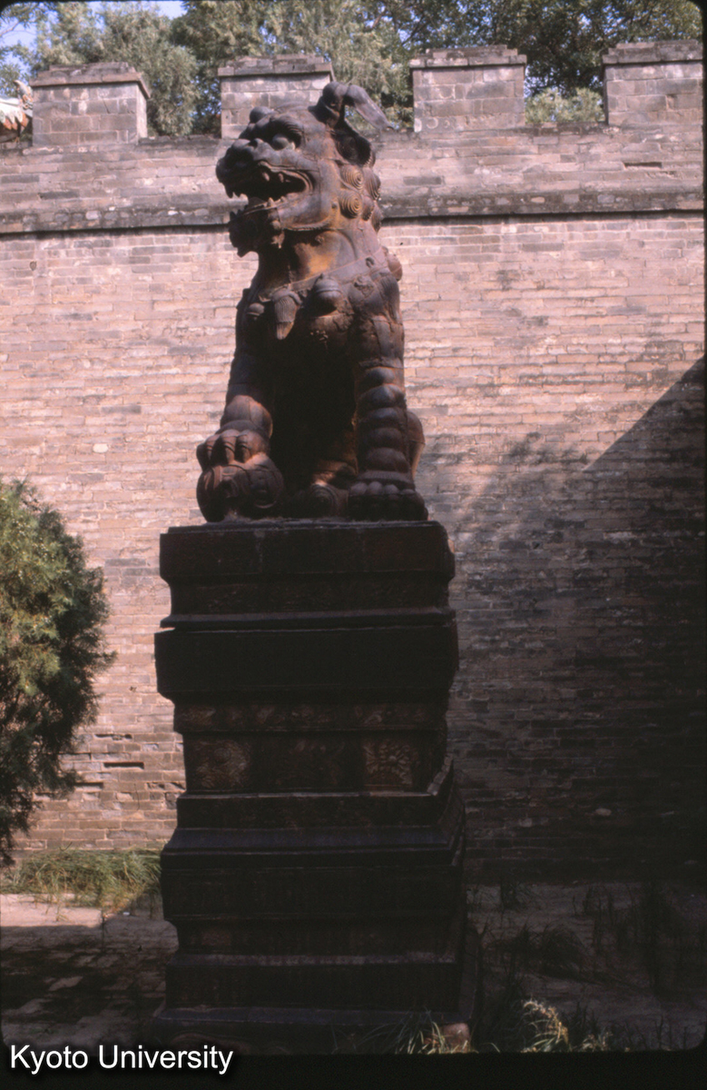 48-29_解県 関帝廟 銅獅 (1)