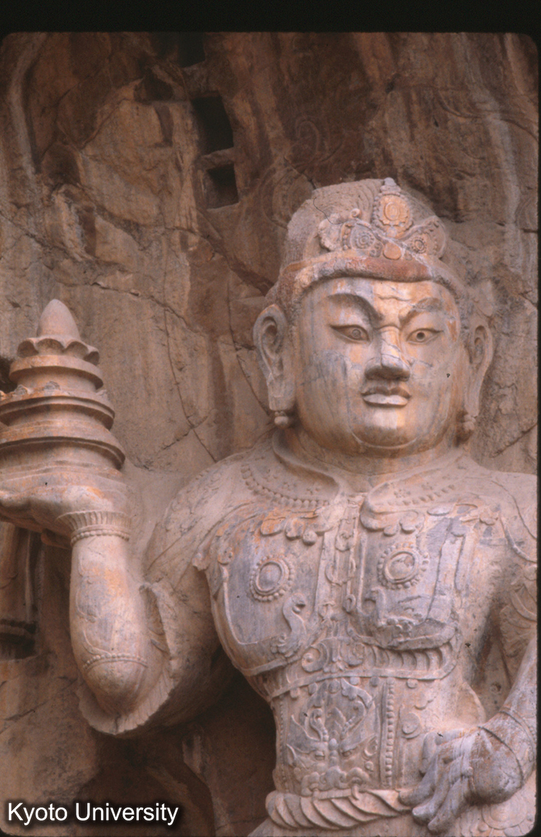 52-6_龍門 奉先寺 北壁天王 (1)