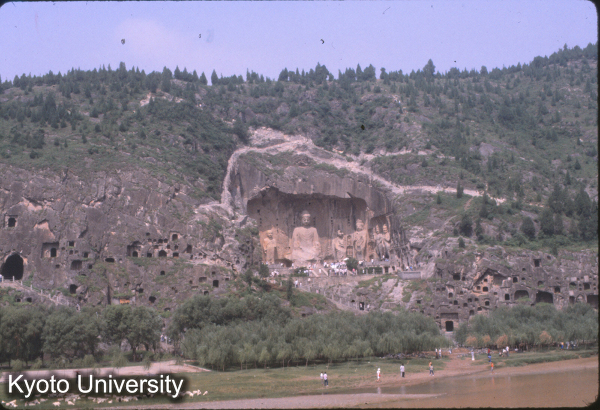52-19_龍門 奉先寺遠景_81 (1)