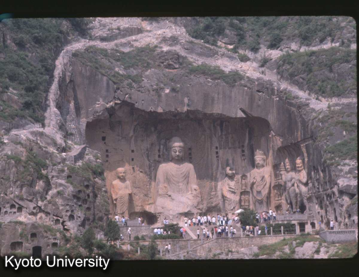 52-22_龍門 奉先寺遠景 (1)