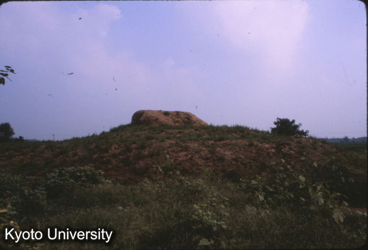 53-31_洛陽 永寧寺塔基址（白馬寺より東） (1)