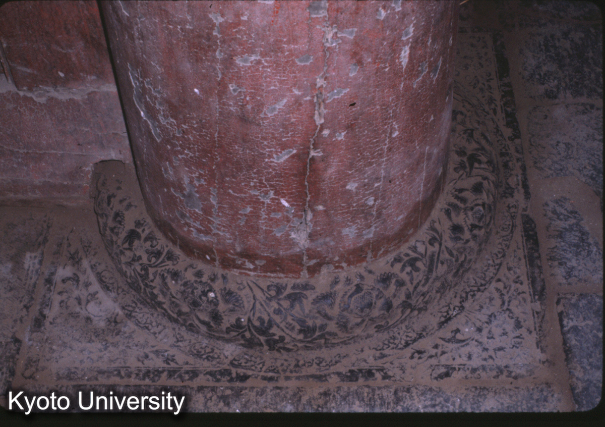 54-16_登封 中岳廟 中岳大殿 宋代原物?柱礎 (1)