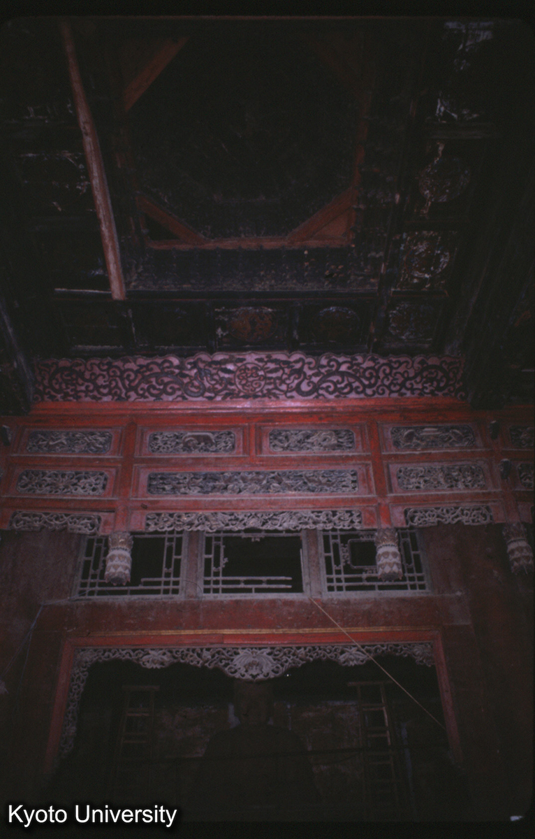 54-20_登封 中岳廟 中岳大殿 仏帳・藻井 (1)