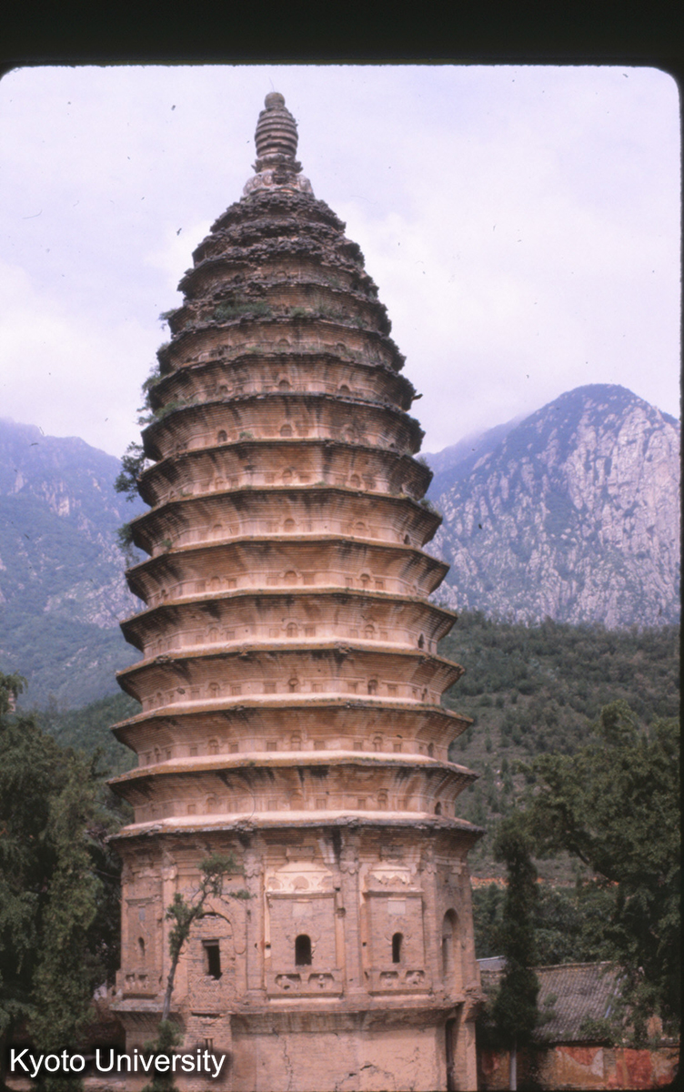 54-36_登封 崇岳寺塔 (1)