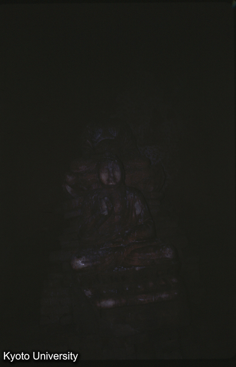 56-4_嵩山 法王寺塔内 白石仏像 明・洪武6（1373） (1)