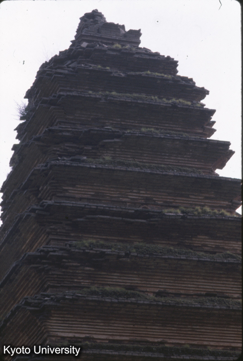 56-7_嵩山 法王寺塔 上部 (1)