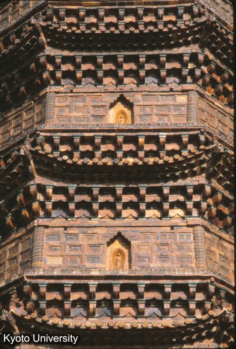 65-6_開封 鉄塔 斗栱 (1)