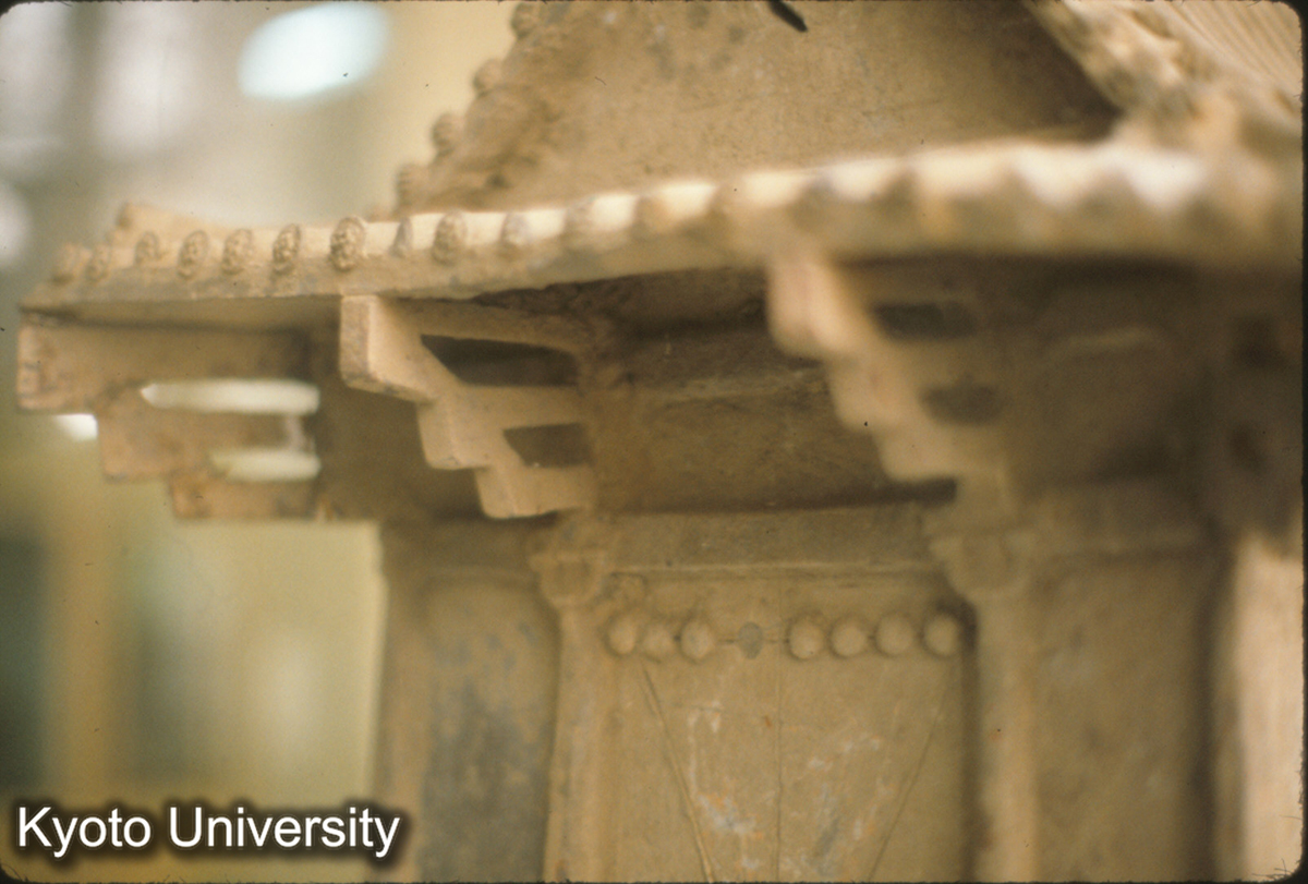 66-17_隋代陶房 洛陽出土 斗栱（河南省博物館） (1)