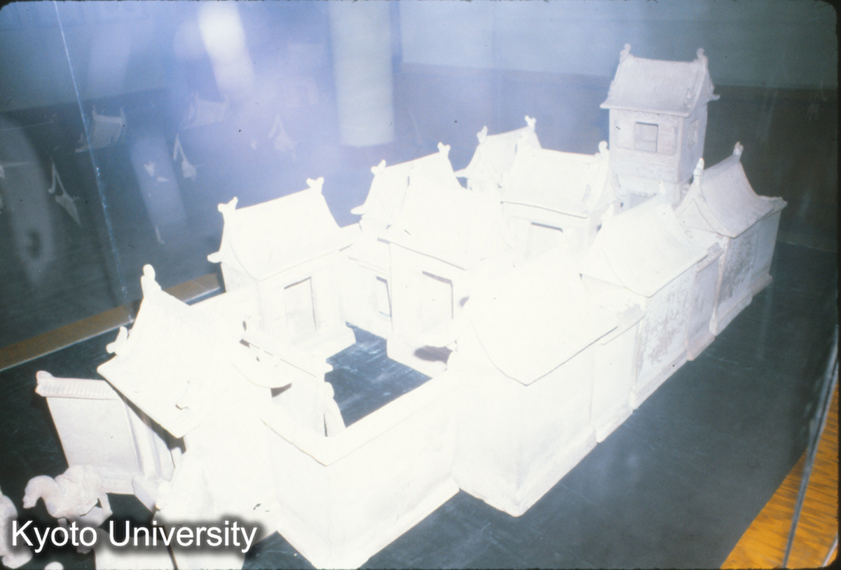 66-22_明代陶院（河南省博物館） (1)