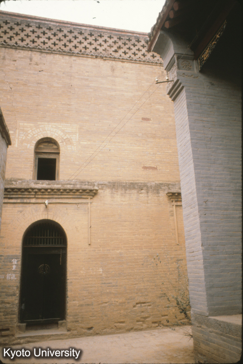 70-9_鞏県康百万地主荘園 窯洞（高級） (1)