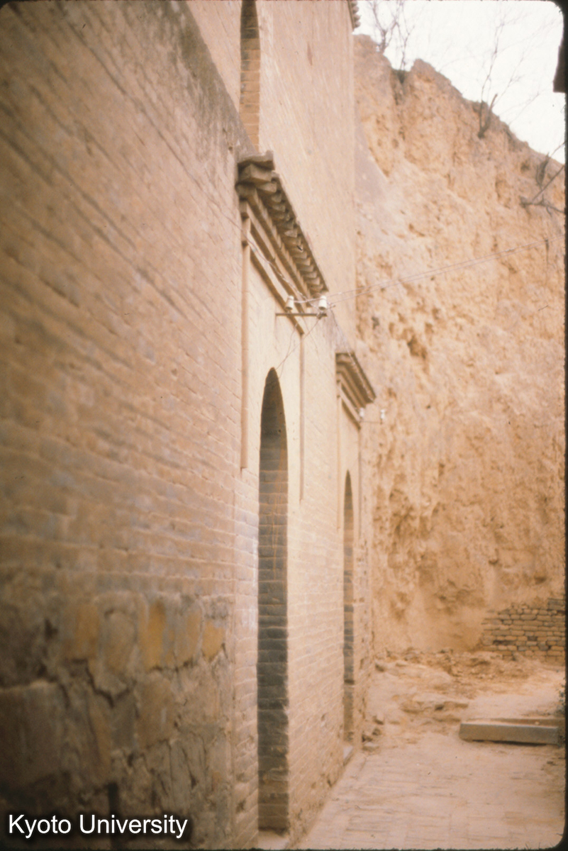 70-10_鞏県康百万 窯洞 (1)